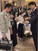 家族席から外された弟
