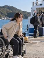 車椅子の妻を離島に置き去り――船上の夫が見たもの
